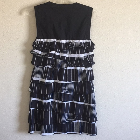 BCBGMaxAzria Sleeveless Black and White Dress - Picture 2 of 3